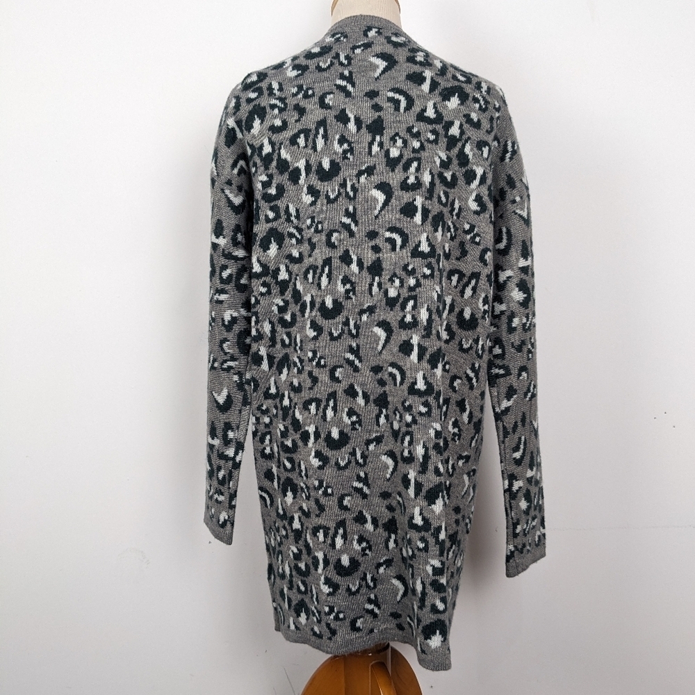 Cynthia Rowley Gray Leopard Knit Acrylic Alpaca Blend Open Long Line Cardigan M - Picture 5 of 7